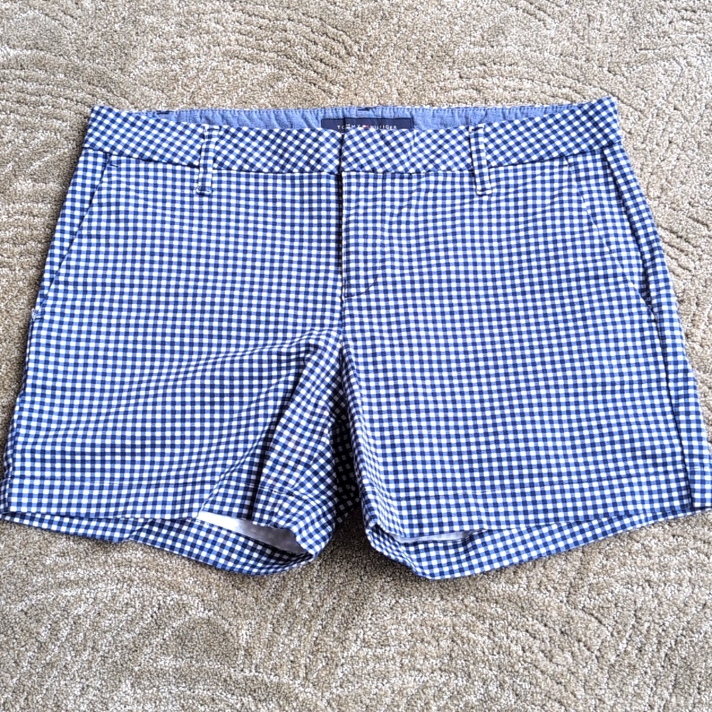 Tommy Hilfiger shorts size